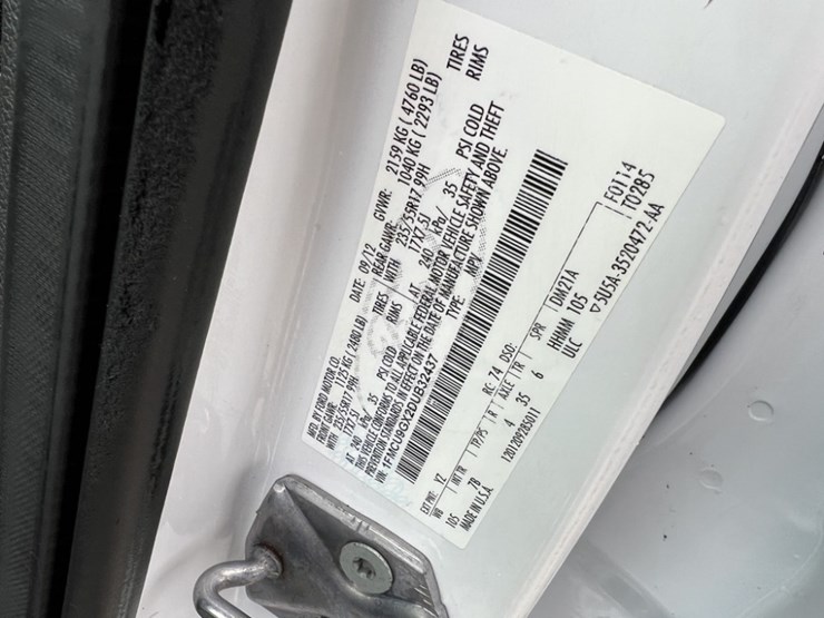 2013-ford-escape-image-10