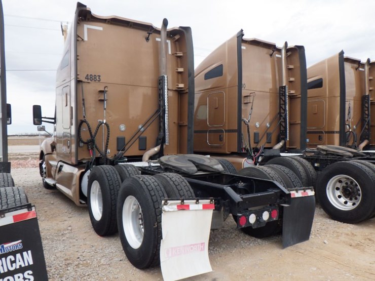 2022-kenworth-t680-image-13