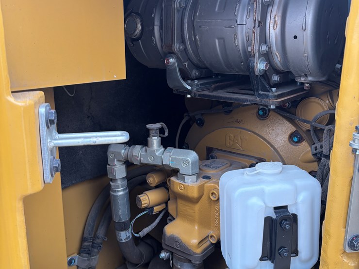 2023-caterpillar-308-image-21