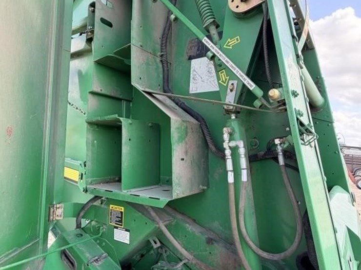 2013-john-deere-569-image-8