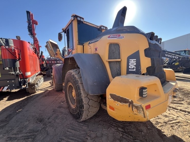 2022-volvo-l90h-image-2