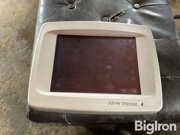 john-deere-2600-image-1