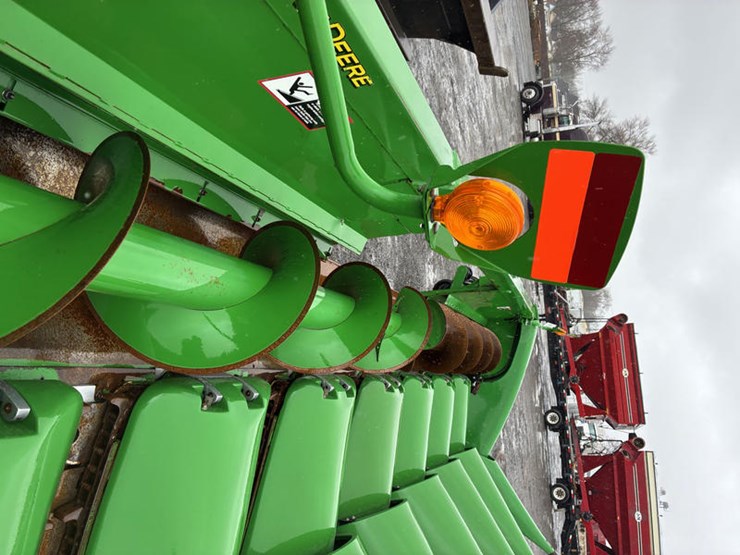 2008-john-deere-608c-image-16