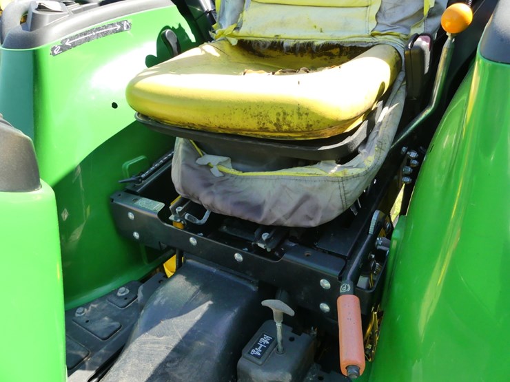 john-deere-3025e-image-13