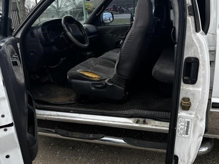 2000-dodge-ram-2500-image-9