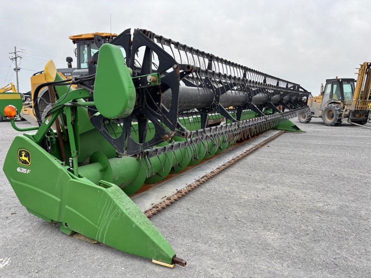 2010-john-deere-635f-image-16