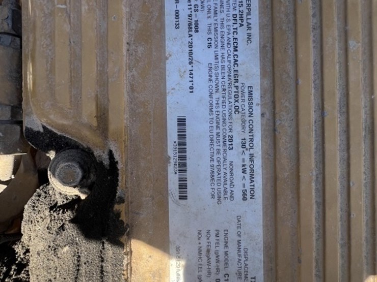 2013-caterpillar-740b-image-52