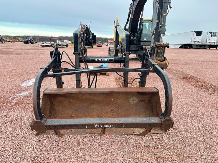 farmhand-xl740-image-2