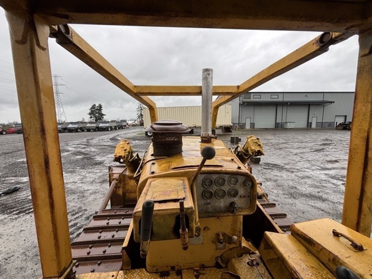 caterpillar-d7-image-27