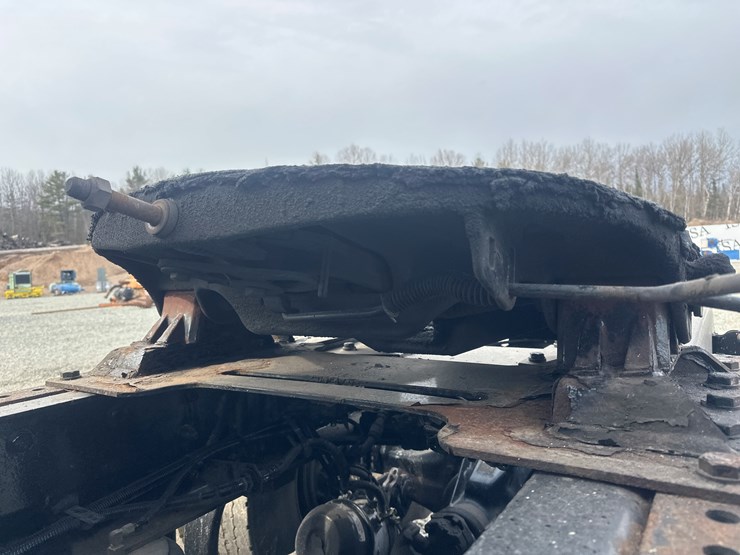 2020-kenworth-t680-image-31