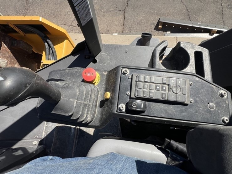 volvo-sd115b-image-23