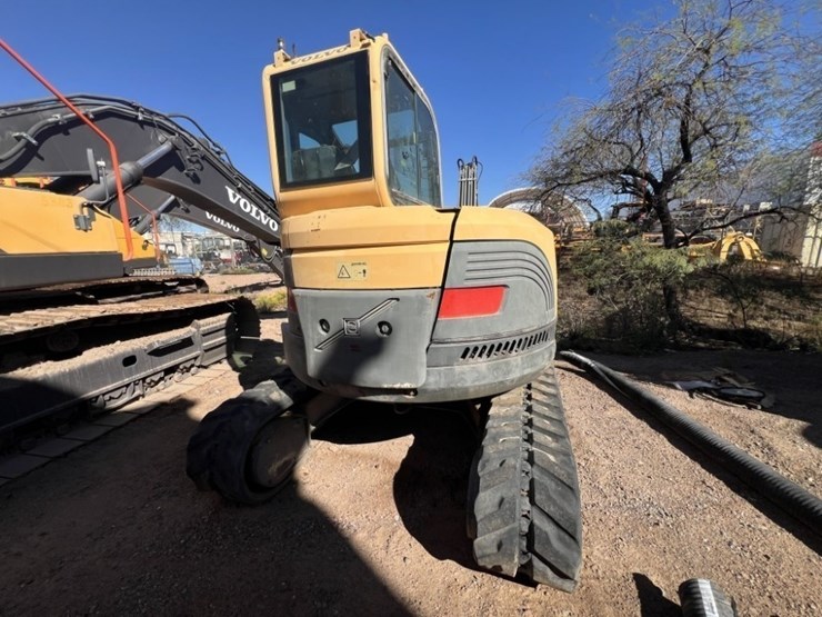 2013-volvo-ecr58-image-18