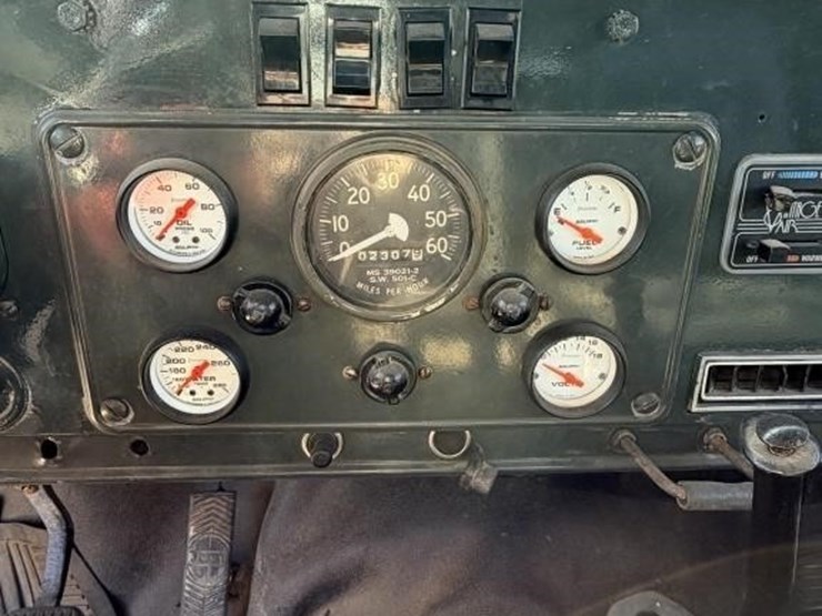 l2---1967-jeep-kaiser-m715-image-25