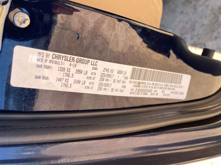 2014-dodge-grand-caravan-image-28