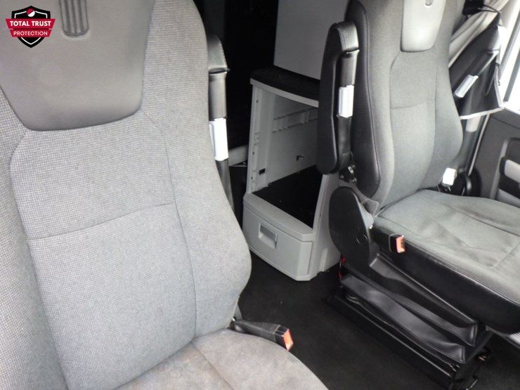 2022-kenworth-t680-image-4