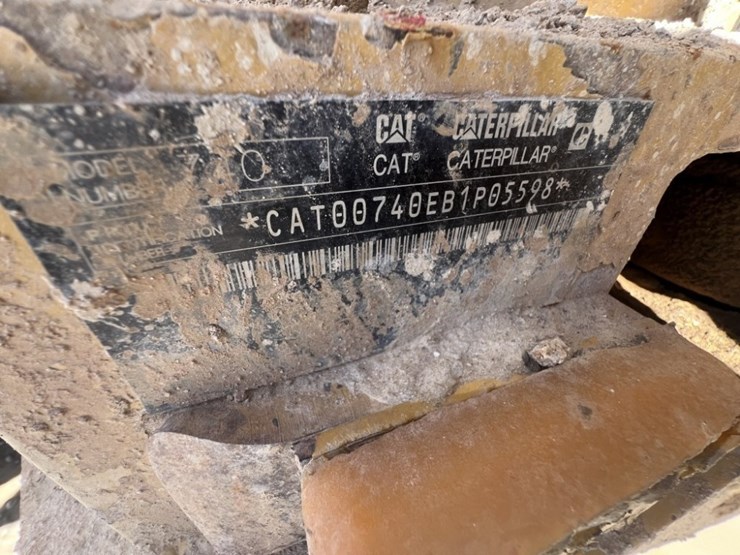 2010-caterpillar-740b-image-53