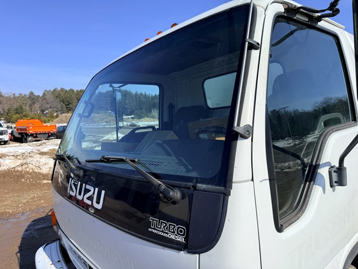 2001-isuzu-npr-image-13