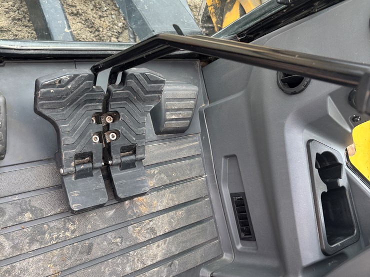 2023-caterpillar-308-image-38