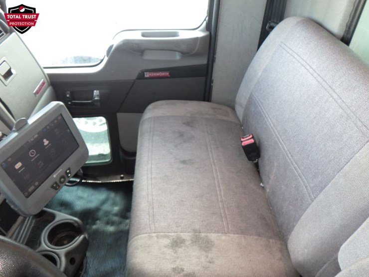 2022-kenworth-t270-image-14