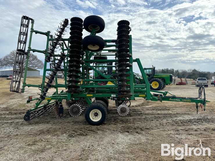 great-plains-3000tm-image-4