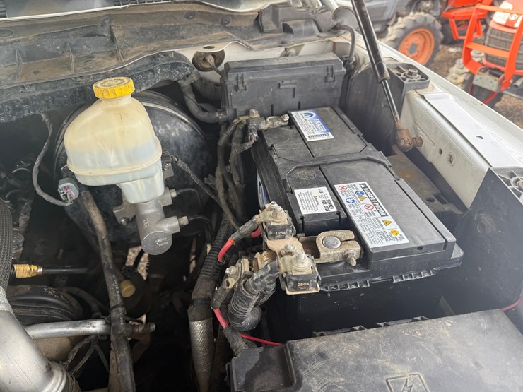 2015-dodge-1500-image-23