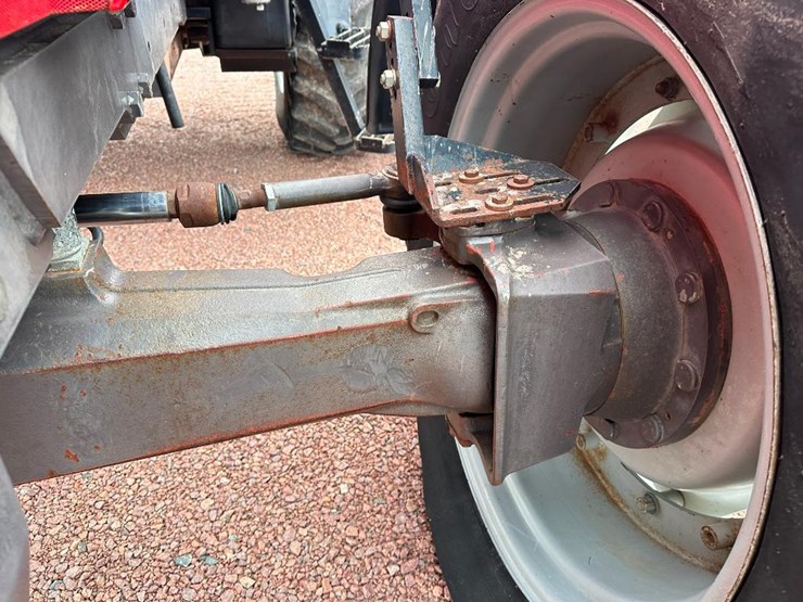 massey-ferguson-8160-image-36