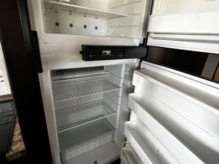 l2--2016-forest-river-travel-trailer-image-22