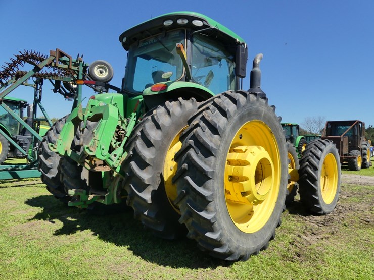 john-deere-8320r-image-4