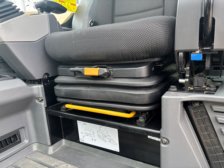 2023-caterpillar-308-image-39