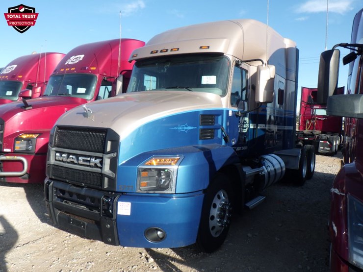 2020-mack-an64t-anthem-image-1