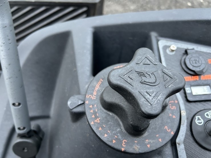 2024-spartan-rt-pro-zero-turn-mower-image-21