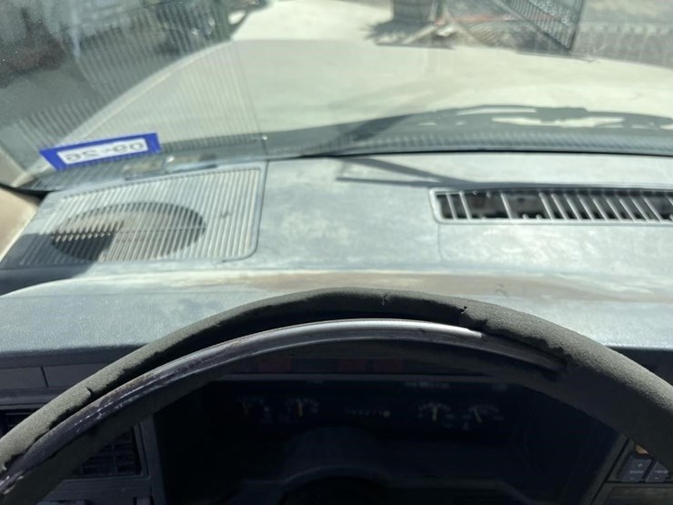 l2---1996-chevy-kodiak-image-25