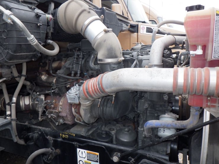 2022-kenworth-t680-image-25