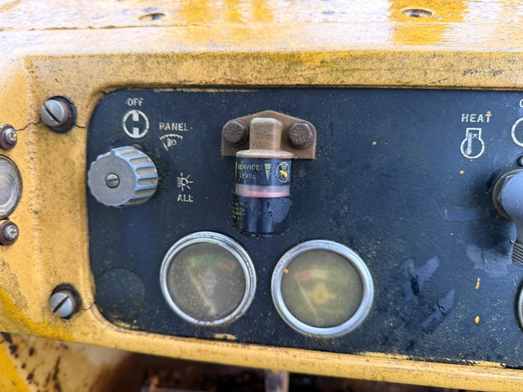 caterpillar-977l-image-40