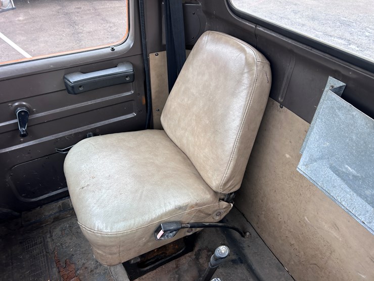 1992-international-4900-image-32