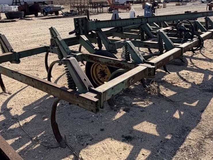 john-deere-1610-image-2