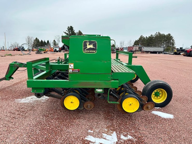 john-deere-750-image-8