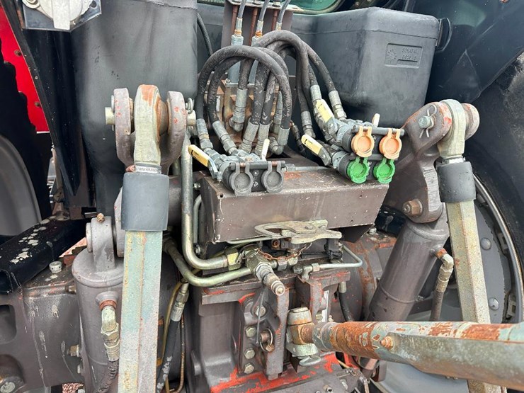 massey-ferguson-8160-image-43