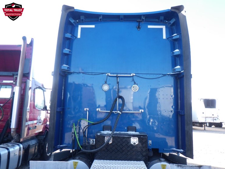 2020-kenworth-t680-image-9