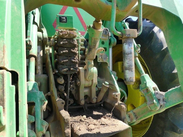 john-deere-8320r-image-6