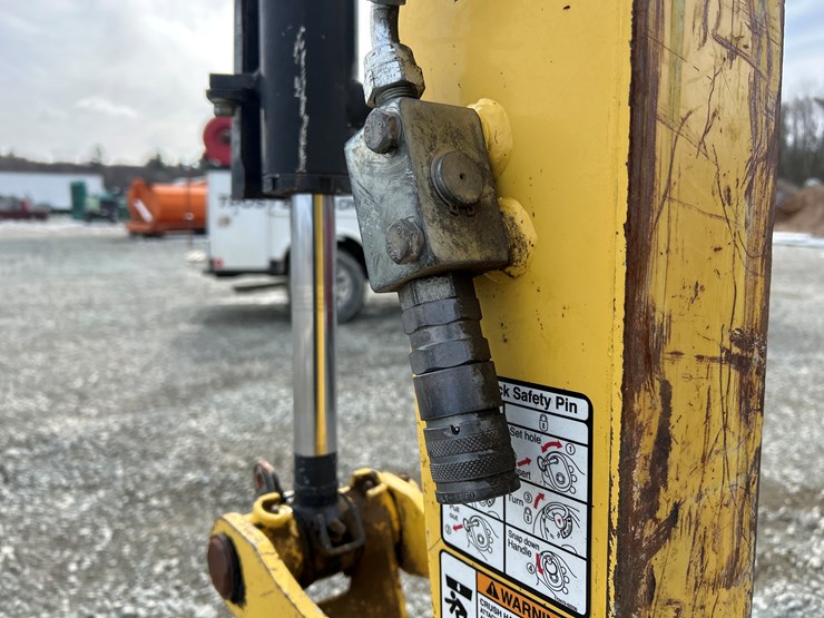 yanmar-vio35-6a-image-19