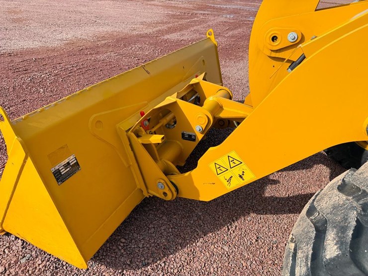 2022-sdlg-l918f-image-33