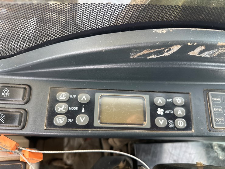 kobelco-sk350-lc-10-image-40