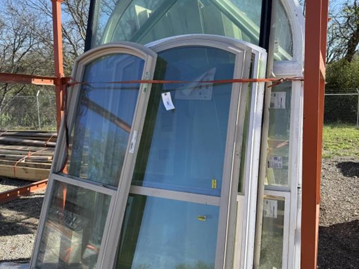 #268-•-rack-of-windows---multiple-sizes-image-1