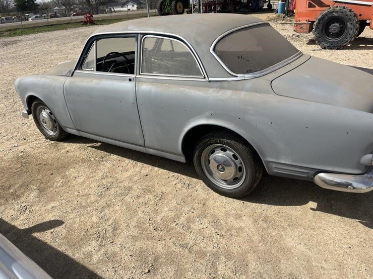 l3---1967-volvo-amazon-image-5