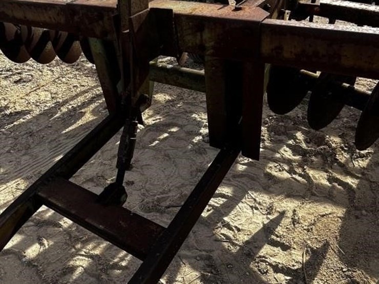 john-deere-110-image-3