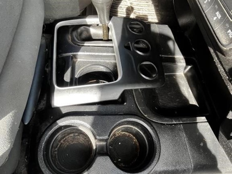 2014-dodge-ram-5500-image-28