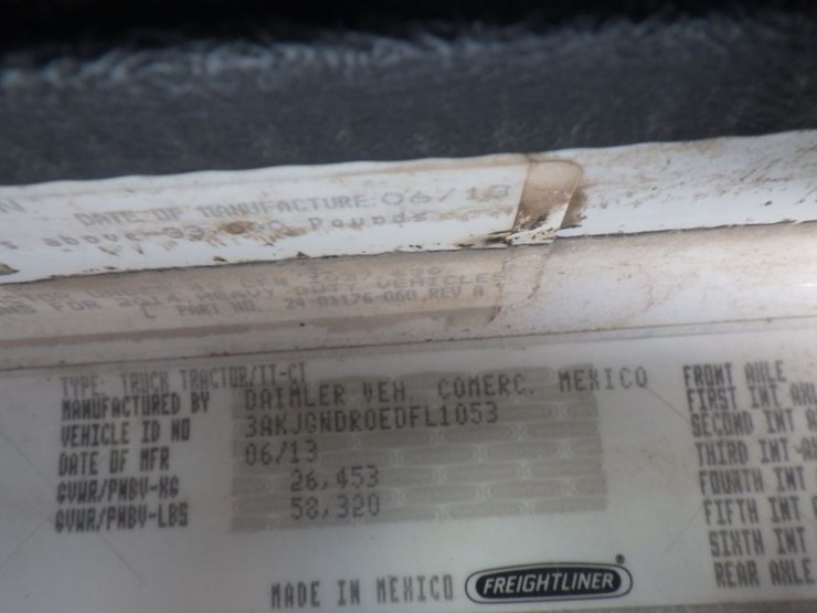 2014-freightliner-coronado-image-20