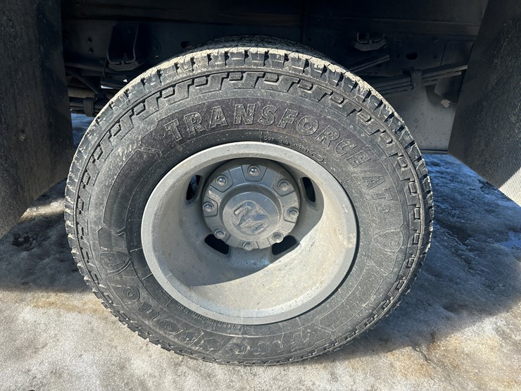 2020-dodge-3500-image-69