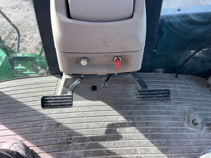 john-deere-9560rt-image-40